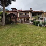 Chalet Casa Luisa Biedes, Pilona Infiesto