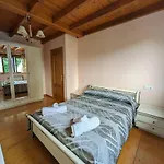 Chalet Casa Luisa Biedes, Pilona