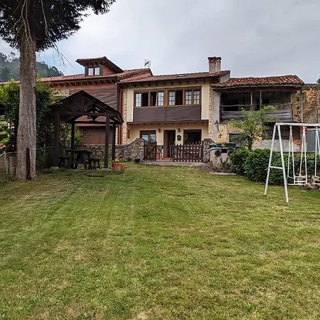 Chalé Casa Luisa Biedes, Pilona Infiesto