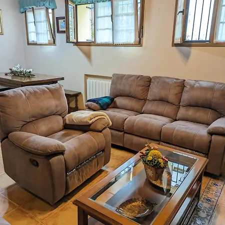 Chalé Casa Luisa Biedes, Pilona Infiesto