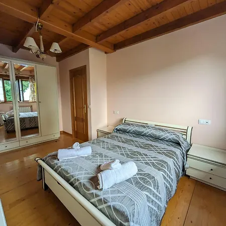 Chalé Casa Luisa Biedes, Pilona